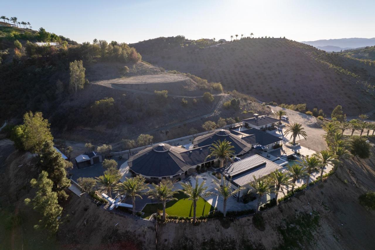 Iron Mansion Private Resort-Event Space 12000 Ft! Temecula Buitenkant foto