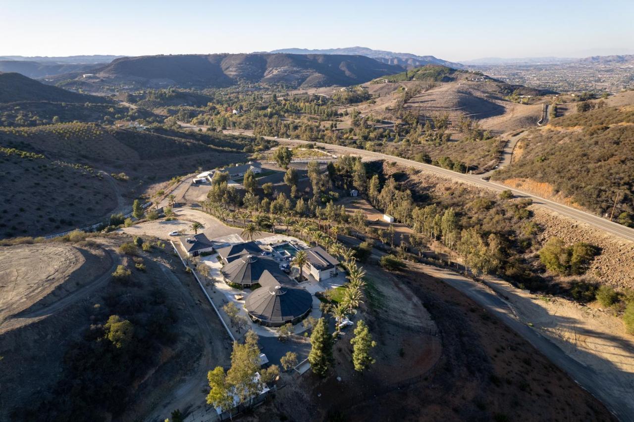 Iron Mansion Private Resort-Event Space 12000 Ft! Temecula Buitenkant foto